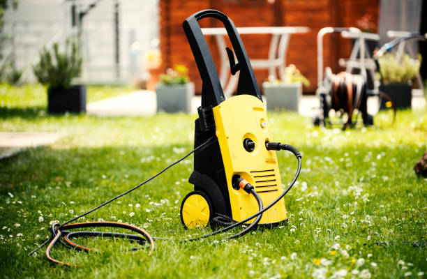 Best Playground Equipment Cleaning  in Hudson, IA